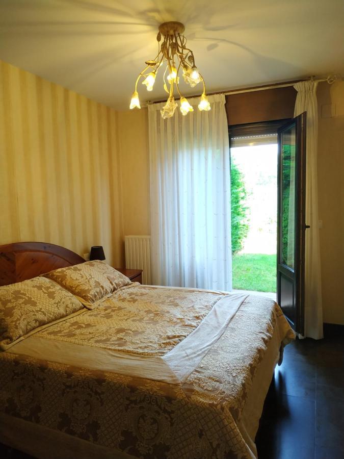Apartamento Golf Con Jardin Sojuela Exteriör bild